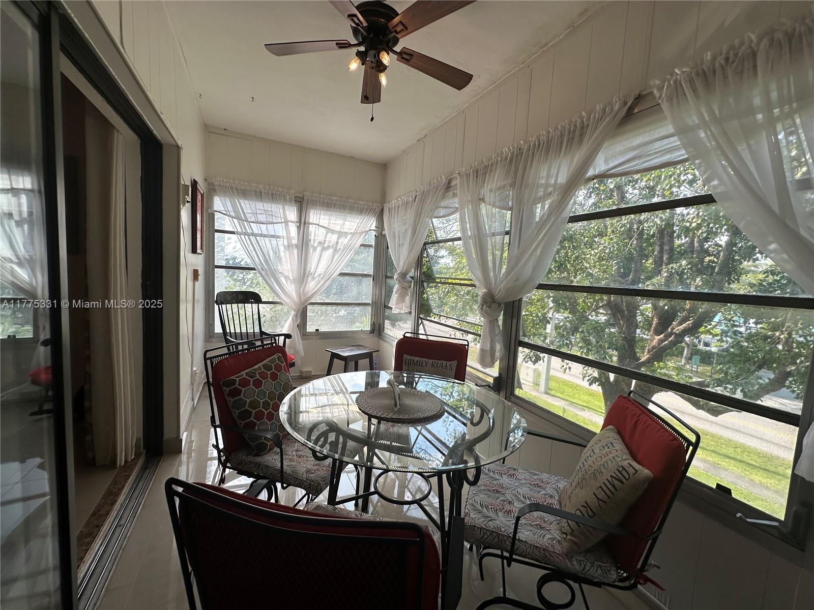 SAPPHIRE CONDO - Residential