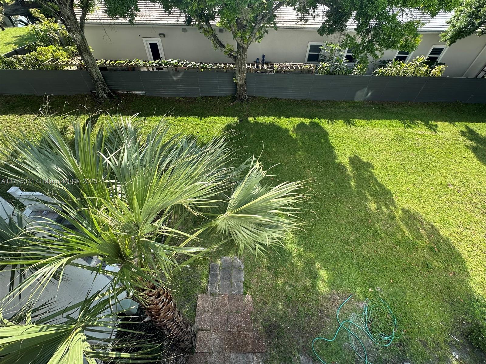 SAPPHIRE CONDO - Residential