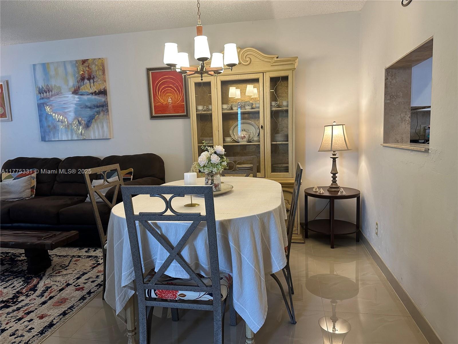 SAPPHIRE CONDO - Residential