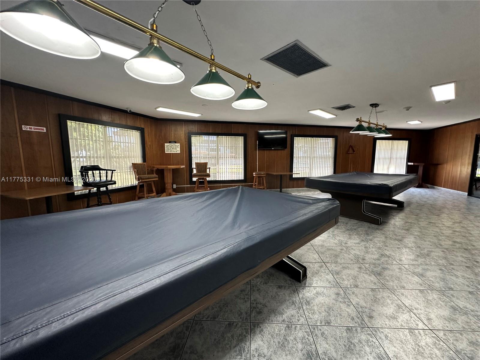 SAPPHIRE CONDO - Residential