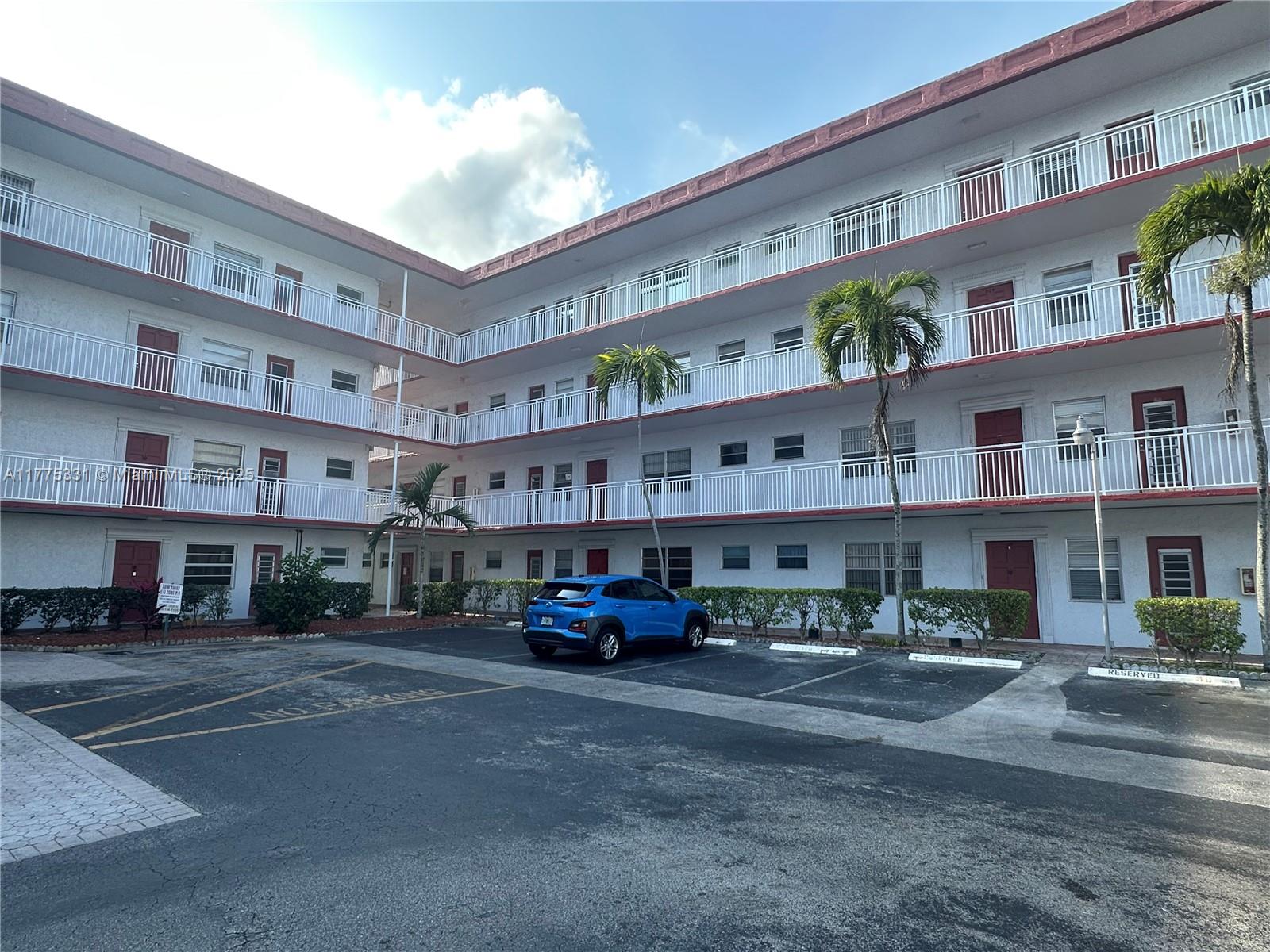 SAPPHIRE CONDO - Residential