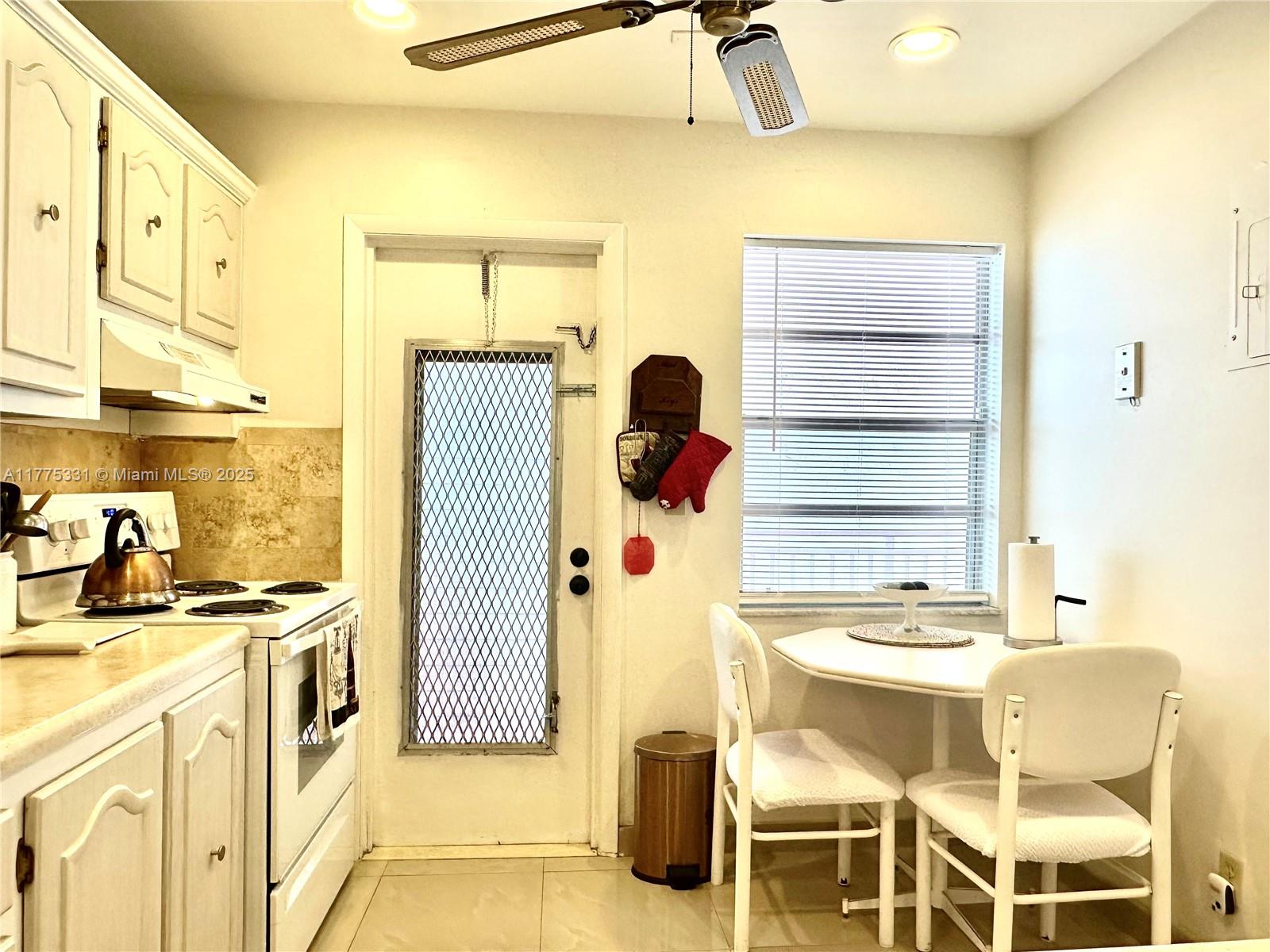 SAPPHIRE CONDO - Residential