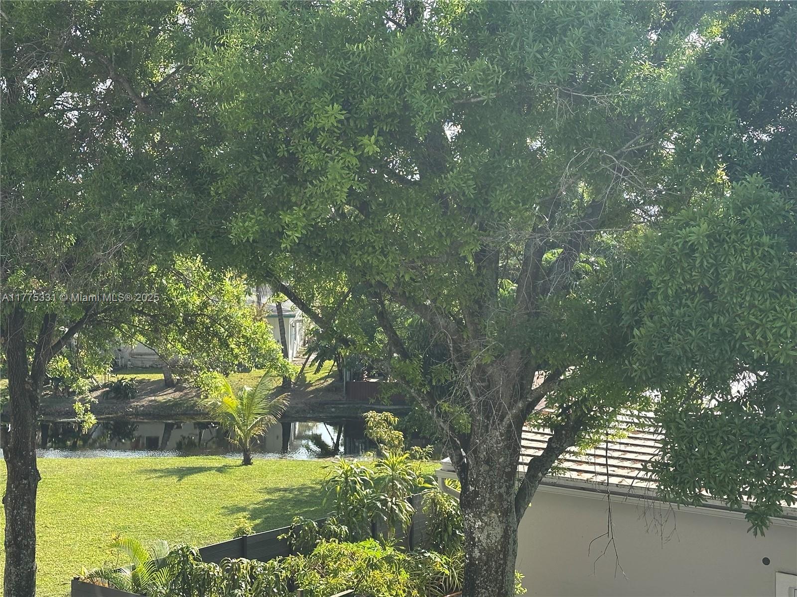 SAPPHIRE CONDO - Residential