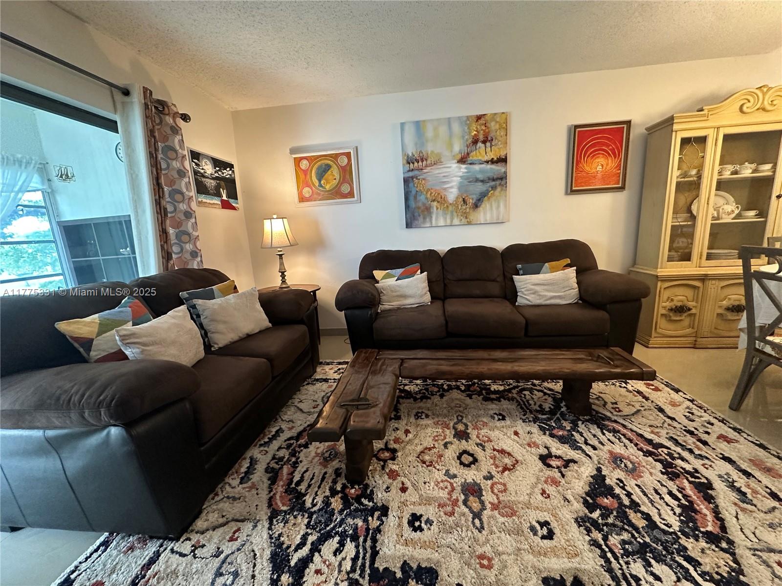 SAPPHIRE CONDO - Residential