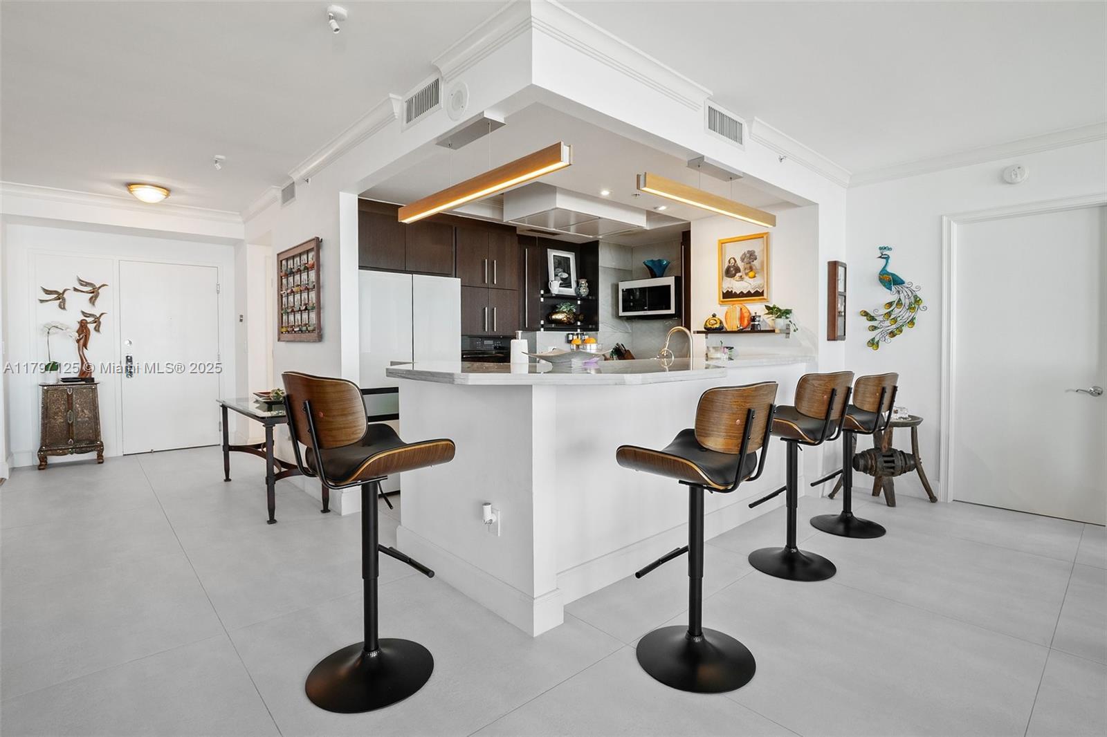 THE TOWER RESIDENCES COND - Residential