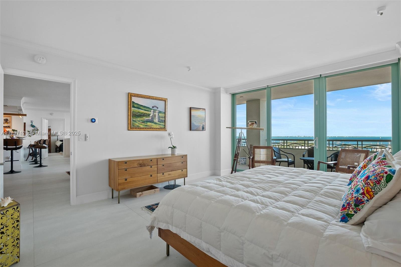 THE TOWER RESIDENCES COND - Residential