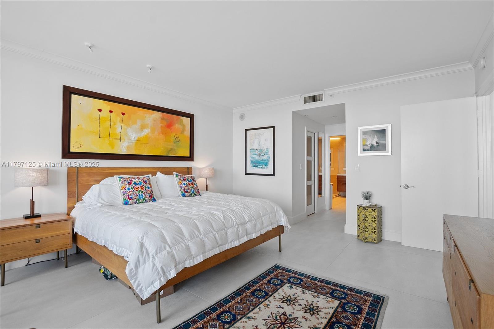 THE TOWER RESIDENCES COND - Residential