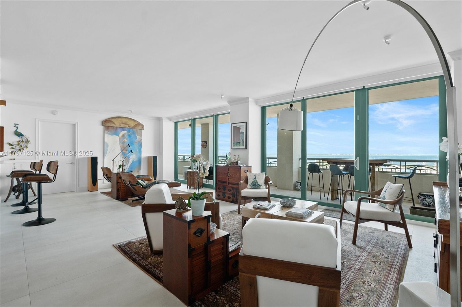 THE TOWER RESIDENCES COND - Residential
