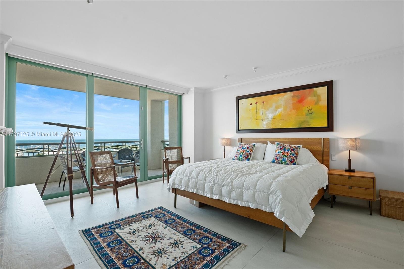 THE TOWER RESIDENCES COND - Residential
