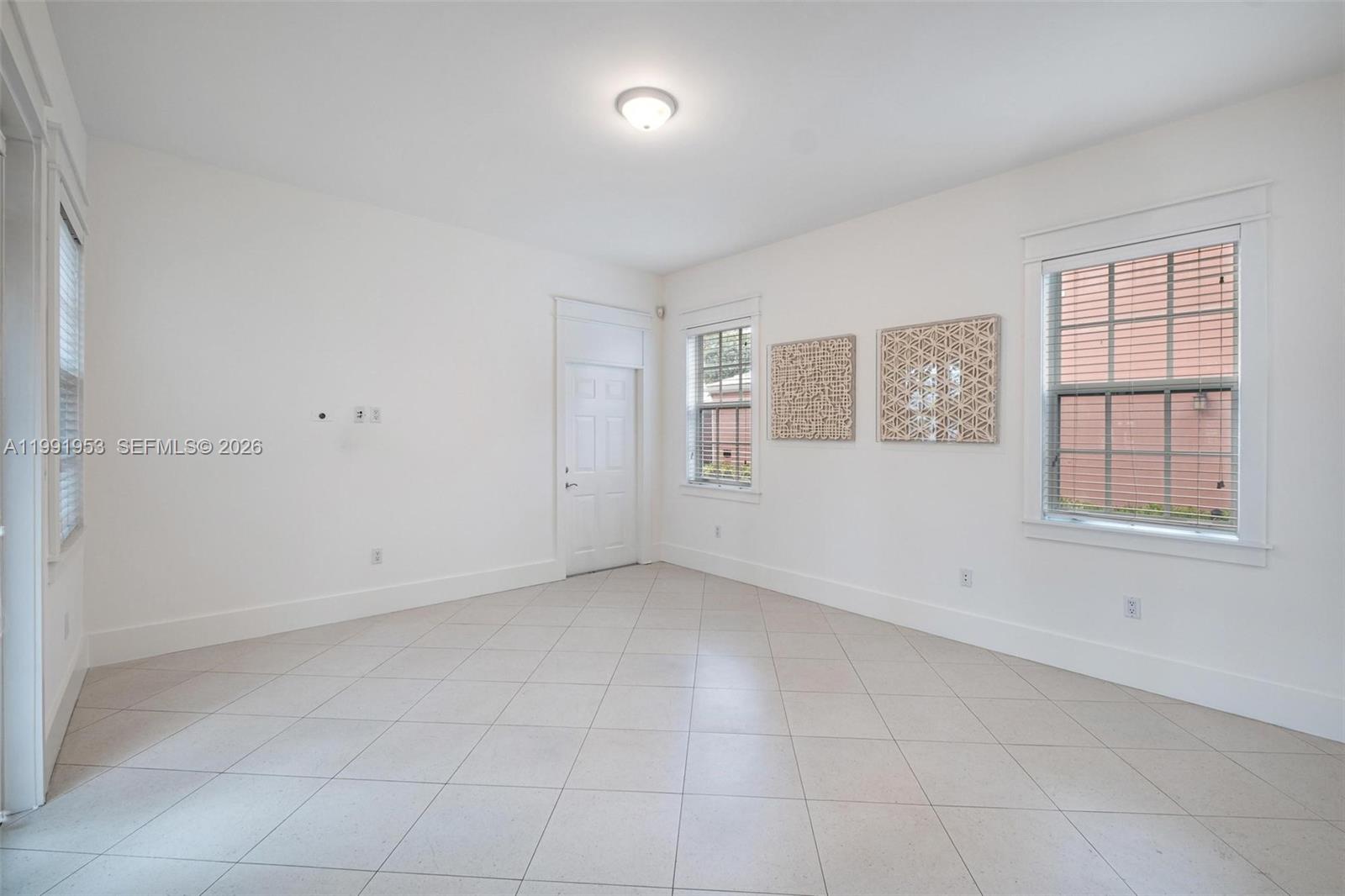 BERMUDA VLG AT CORAL GABL - Residential