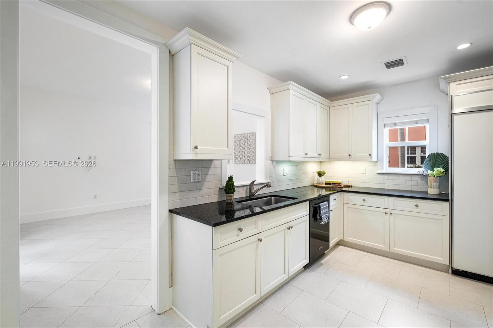 BERMUDA VLG AT CORAL GABL - Residential