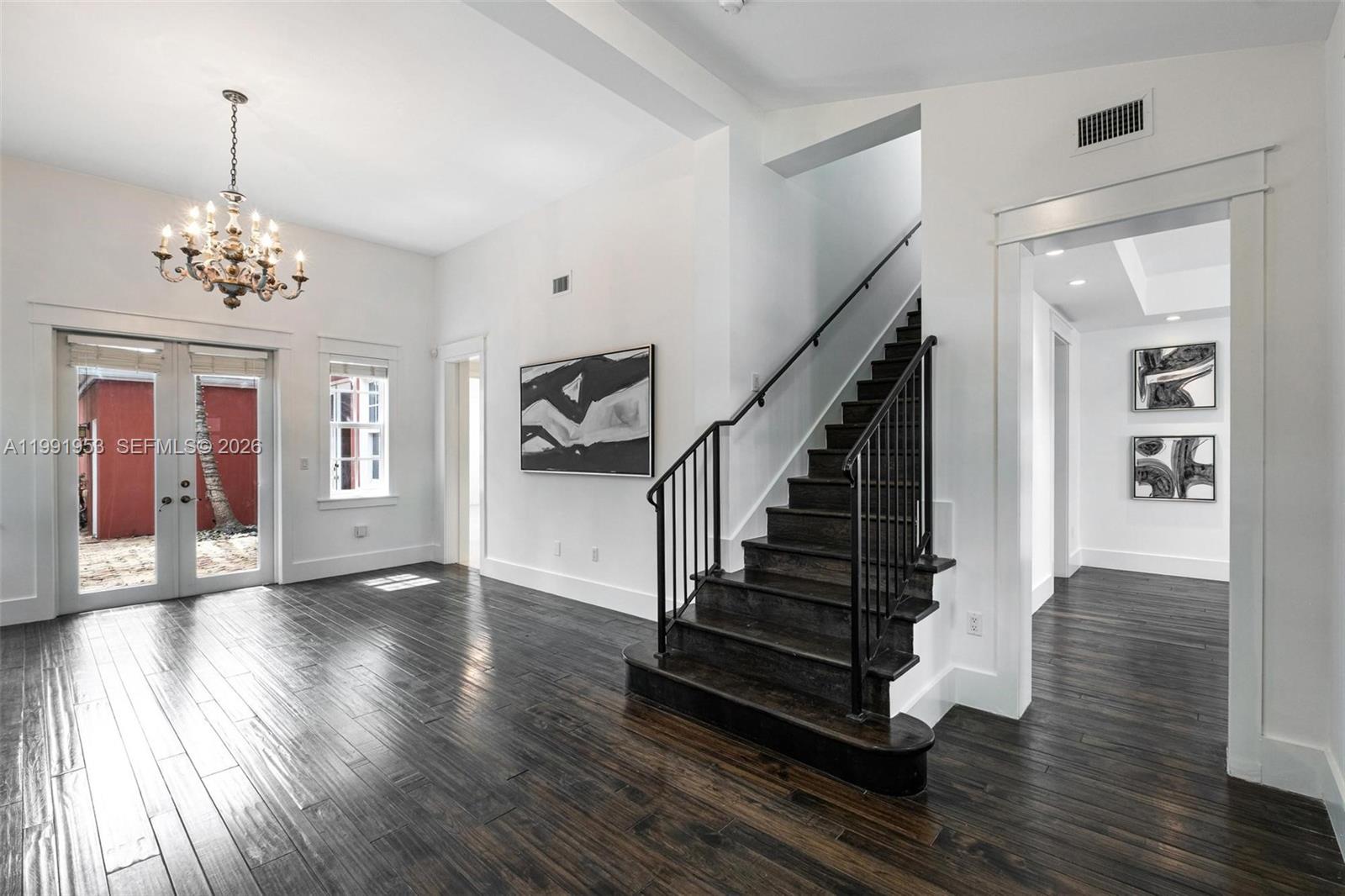 BERMUDA VLG AT CORAL GABL - Residential