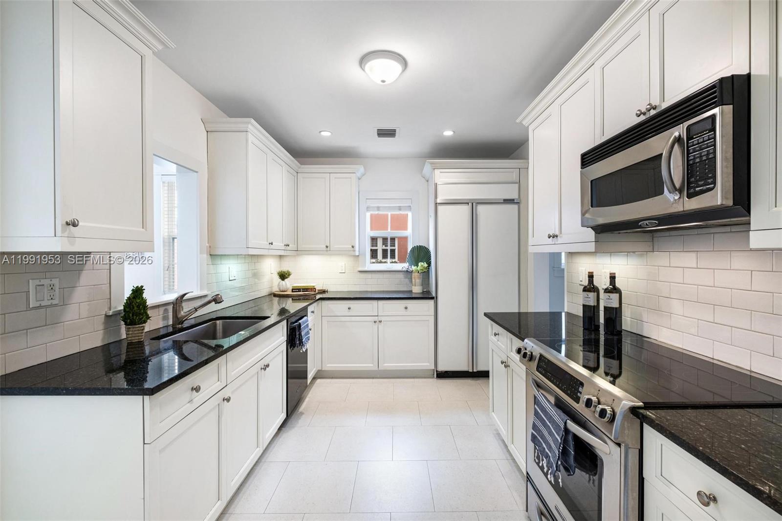 BERMUDA VLG AT CORAL GABL - Residential