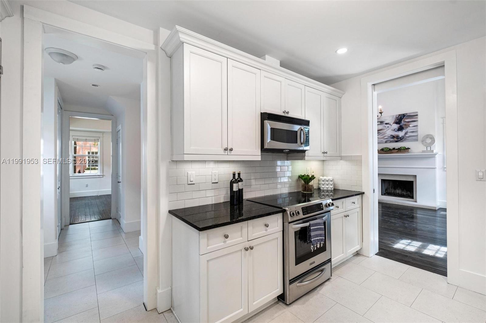 BERMUDA VLG AT CORAL GABL - Residential