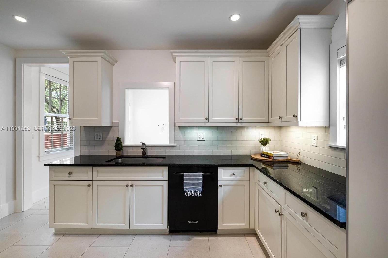 BERMUDA VLG AT CORAL GABL - Residential