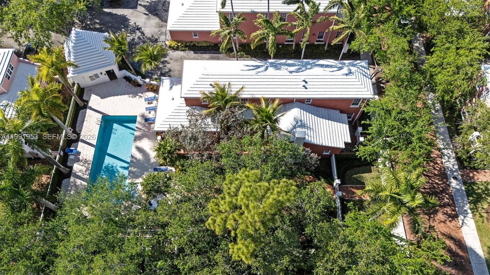 BERMUDA VLG AT CORAL GABL - Residential