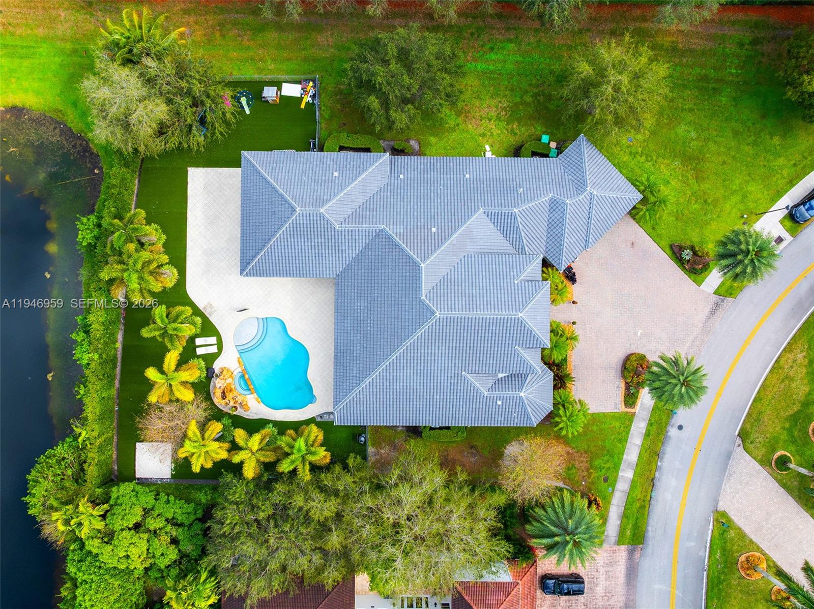 KAPOK GROVE ESTATES - Residential