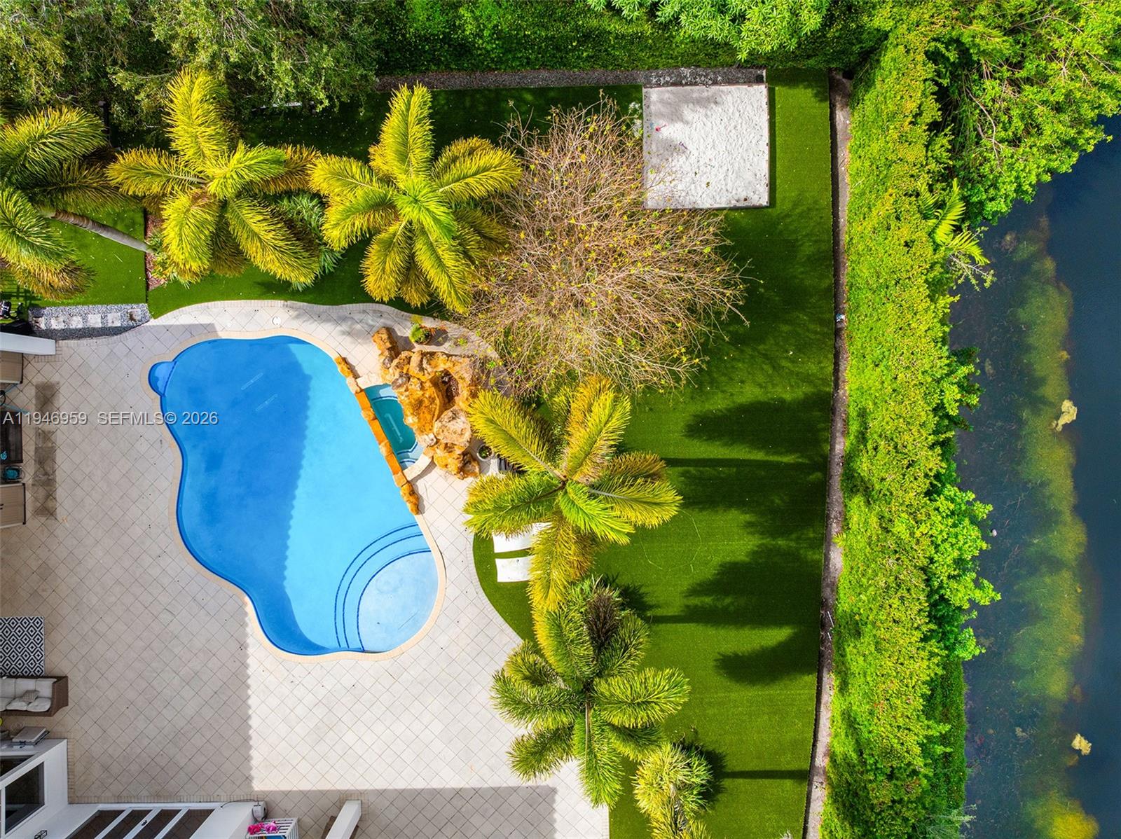 KAPOK GROVE ESTATES - Residential