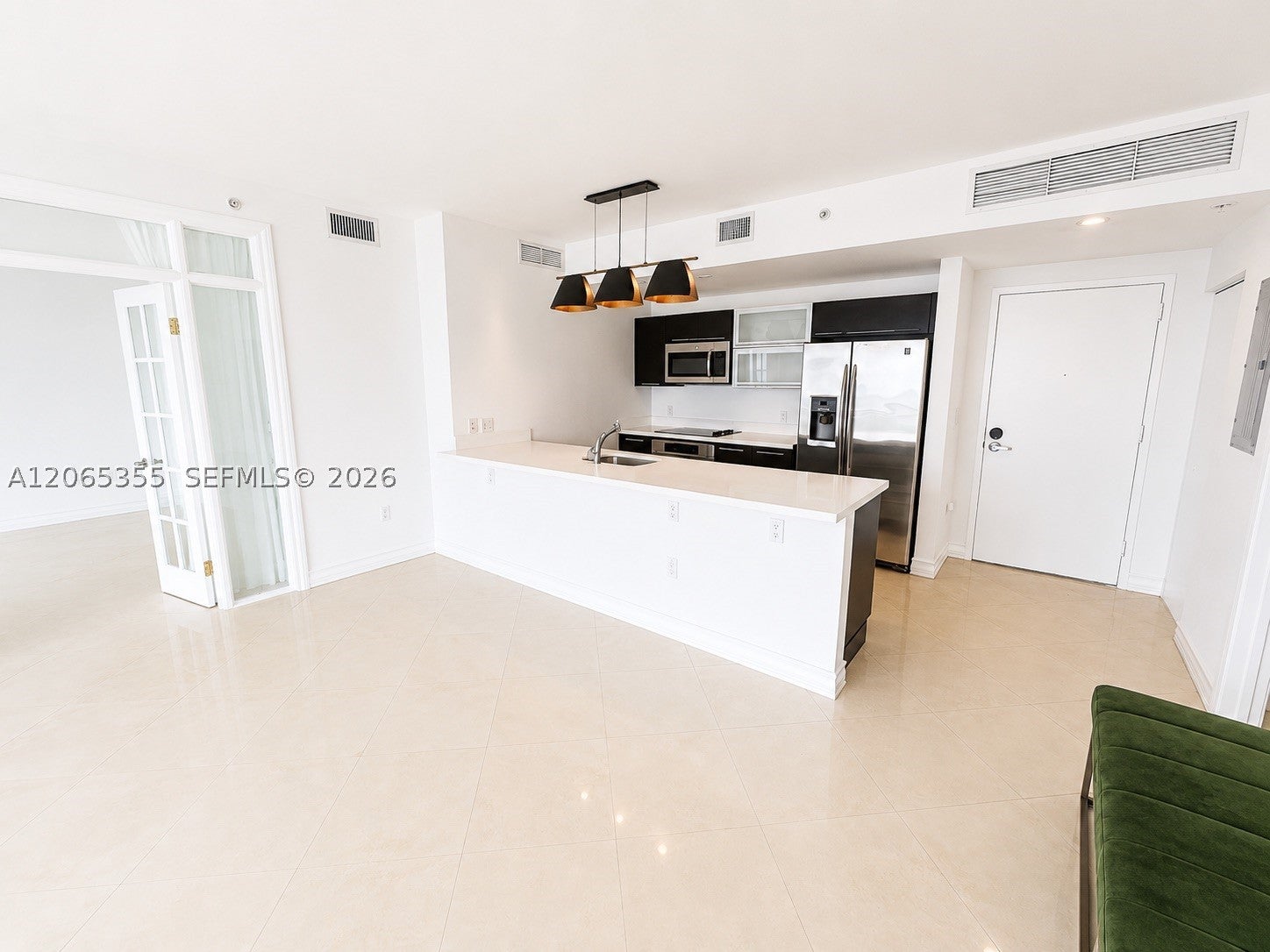 90 SW 3rd St 3106