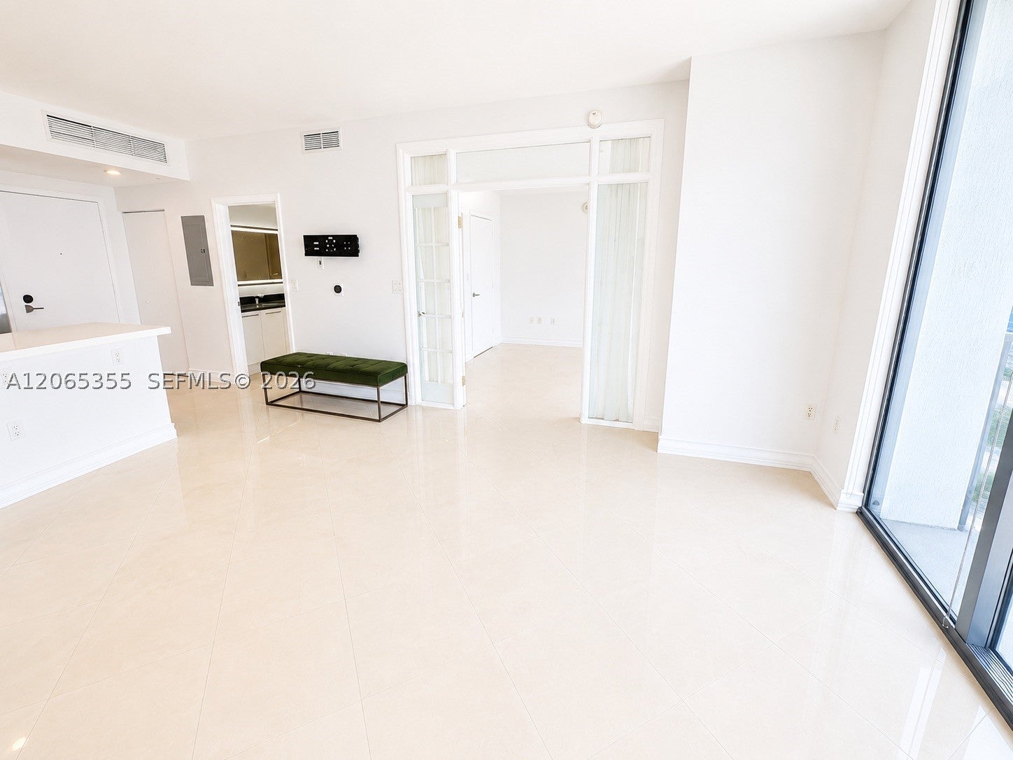 90 SW 3rd St 3106