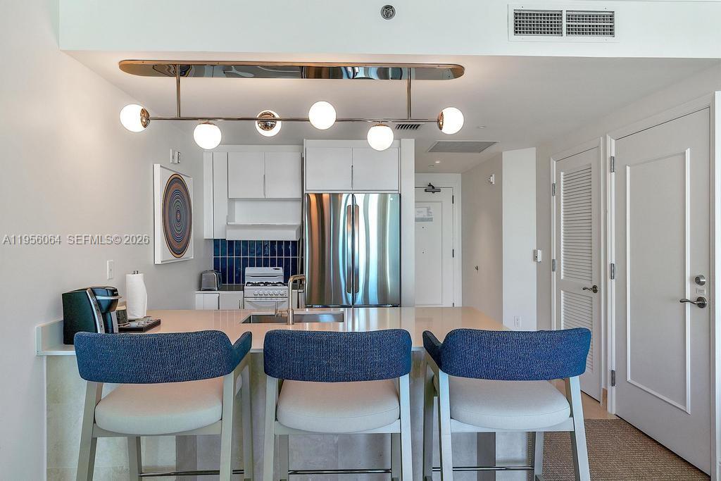 FONTAINEBLEAU II CONDO - Residential