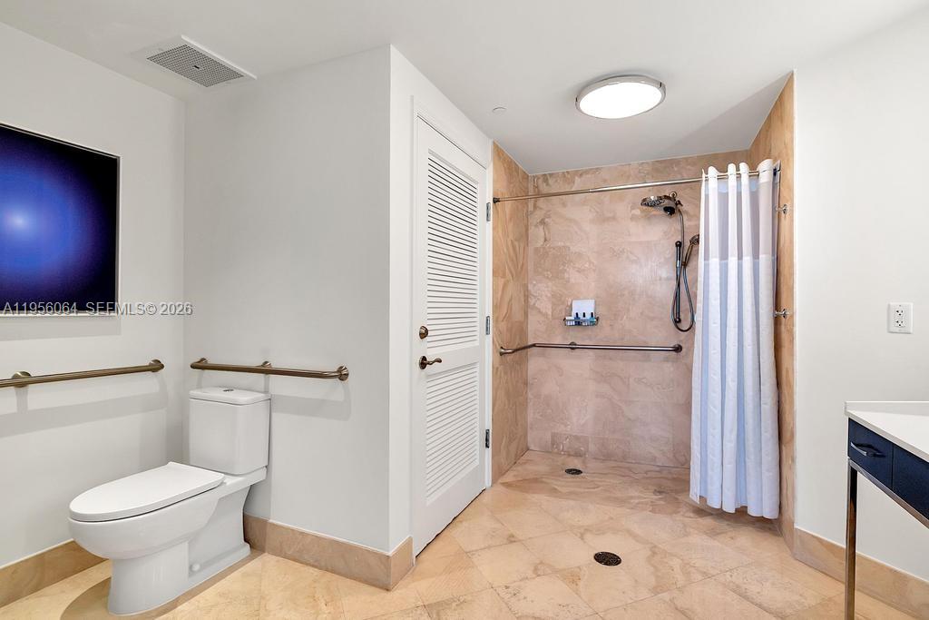 FONTAINEBLEAU II CONDO - Residential