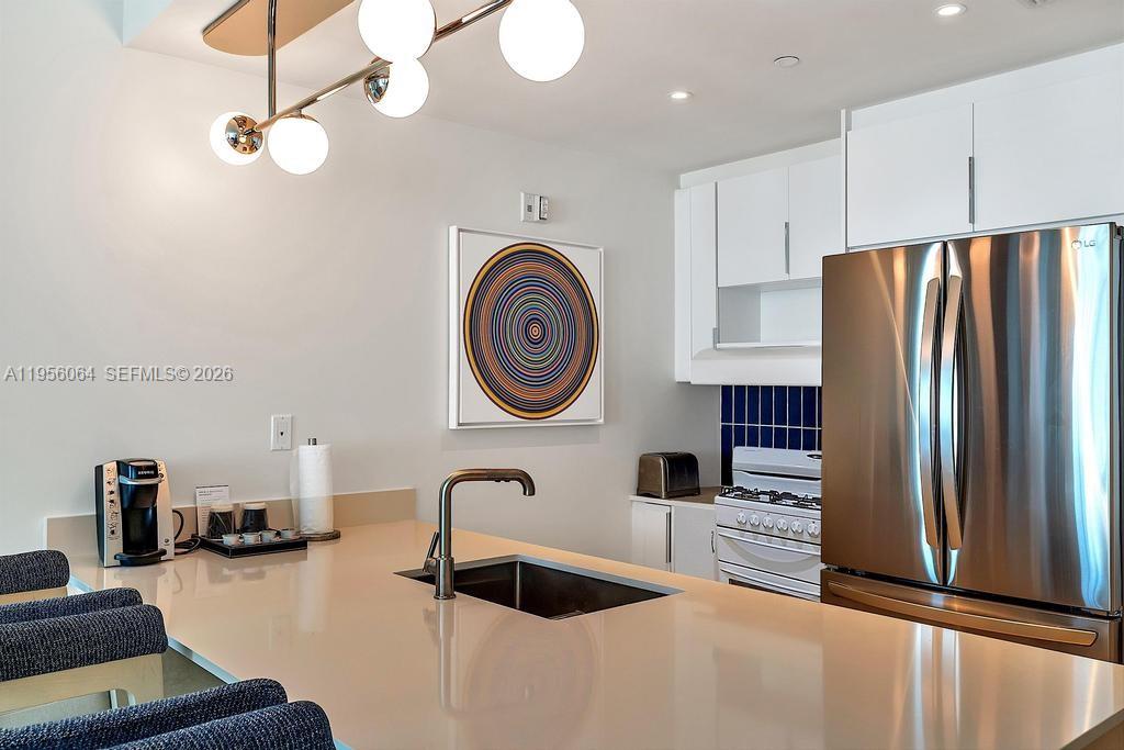 FONTAINEBLEAU II CONDO - Residential