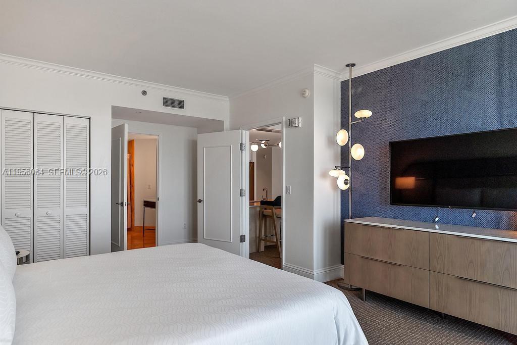 FONTAINEBLEAU II CONDO - Residential