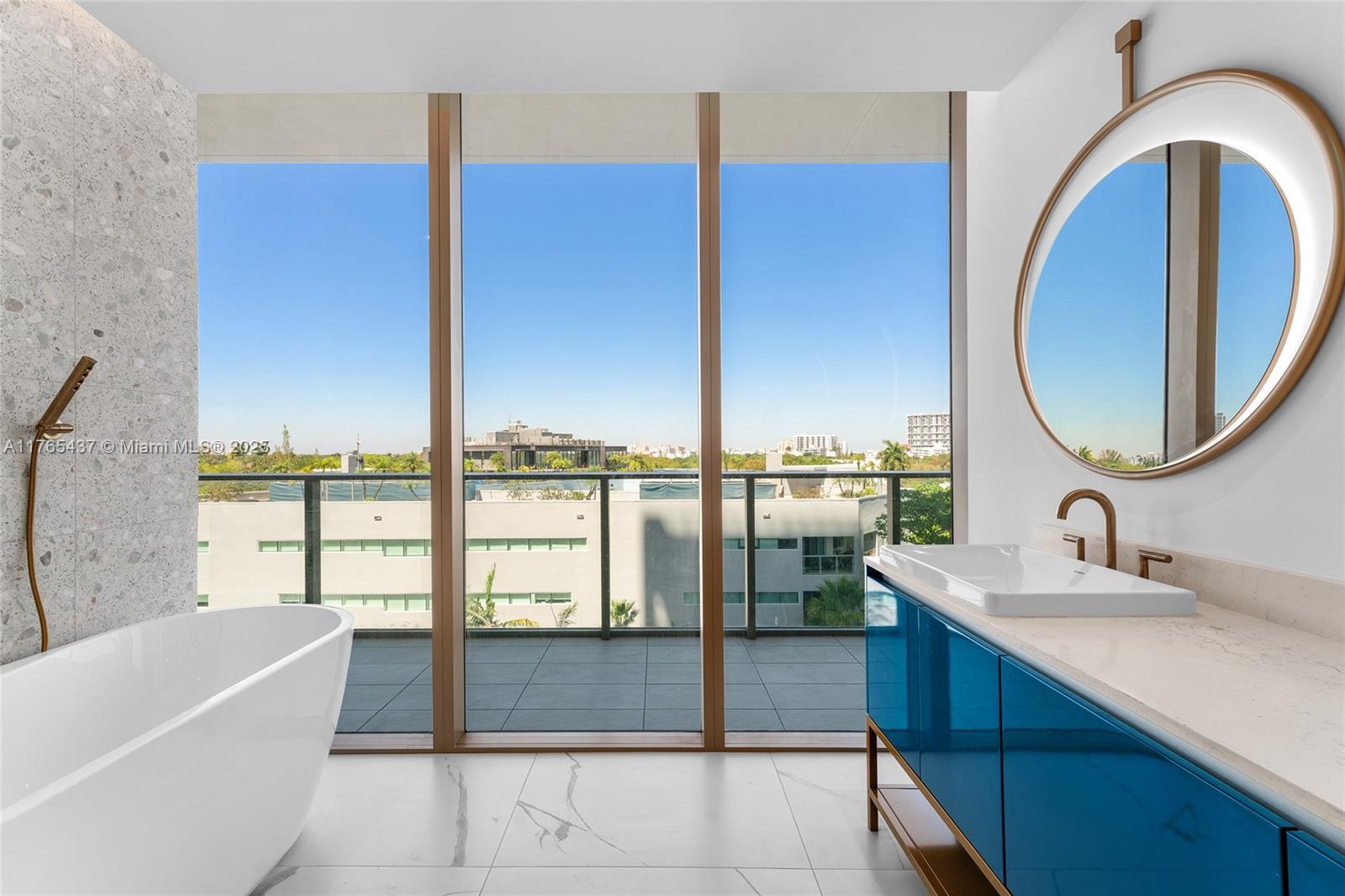 MR C TIGERTAIL TOWER - Residential Lease