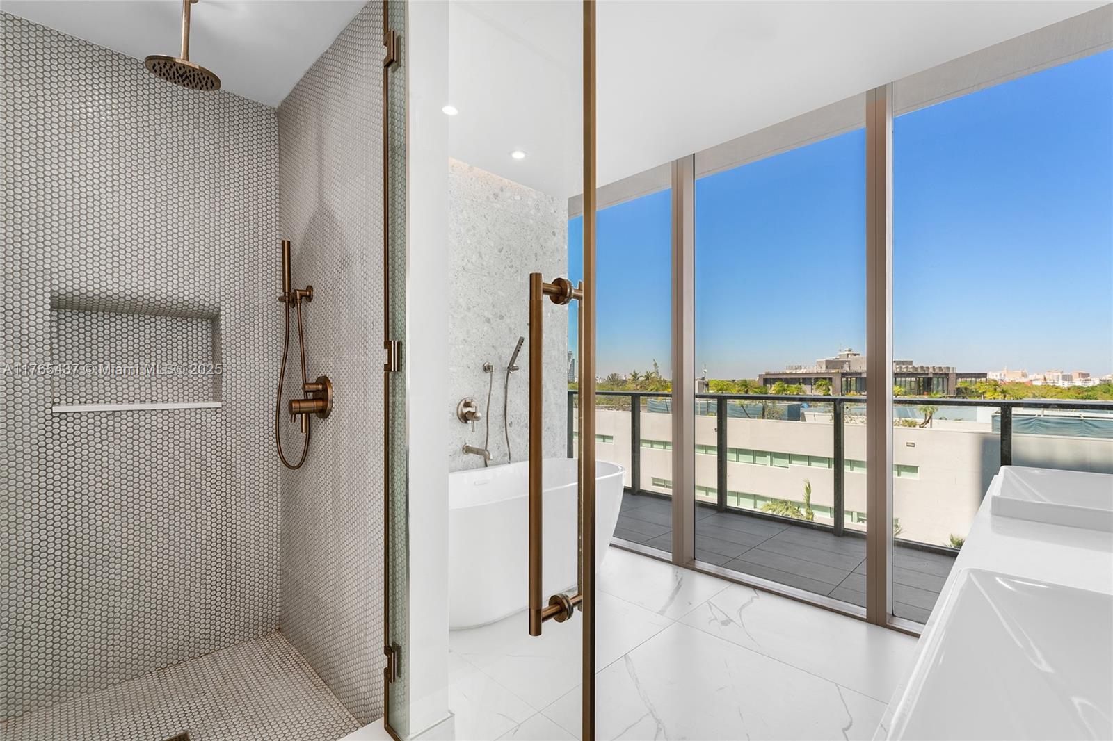 MR C TIGERTAIL TOWER - Residential Lease