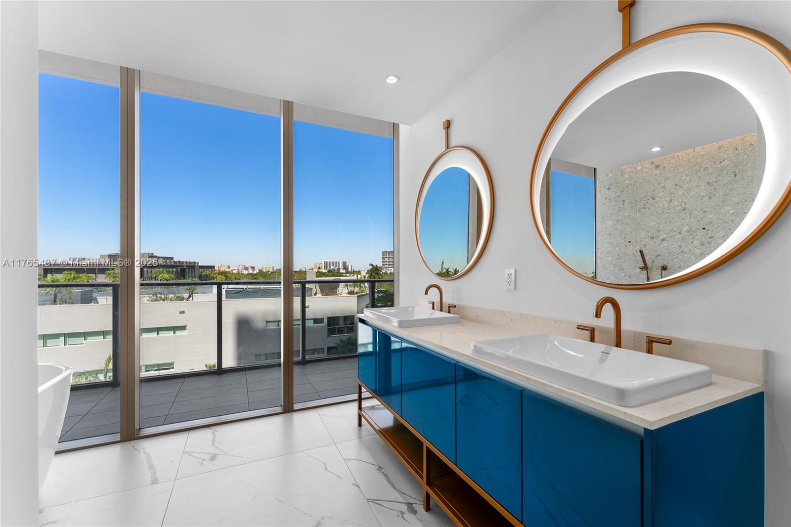 MR C TIGERTAIL TOWER - Residential Lease