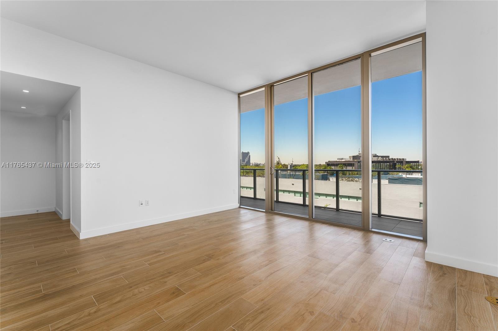 MR C TIGERTAIL TOWER - Residential Lease