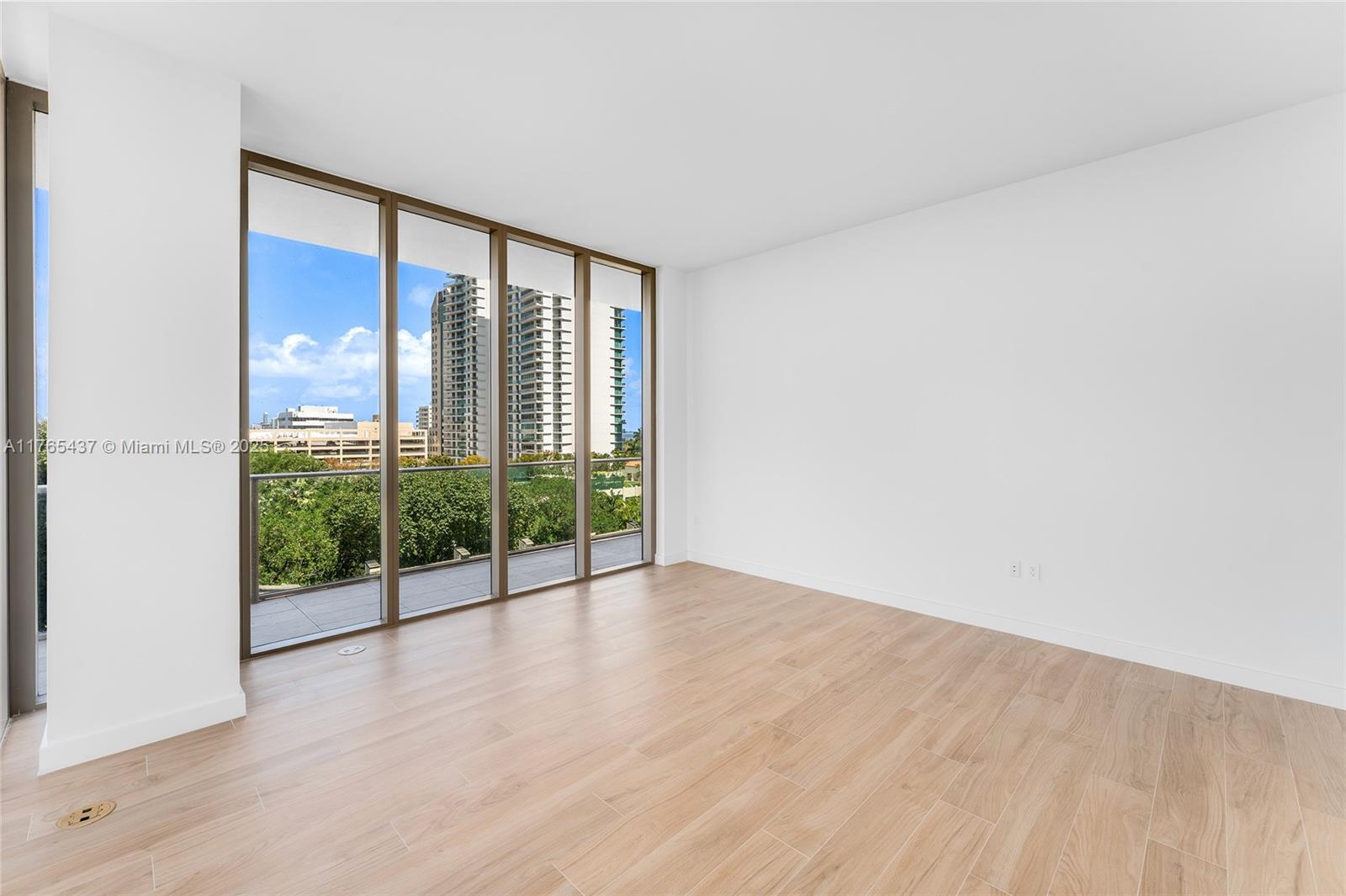 MR C TIGERTAIL TOWER - Residential Lease