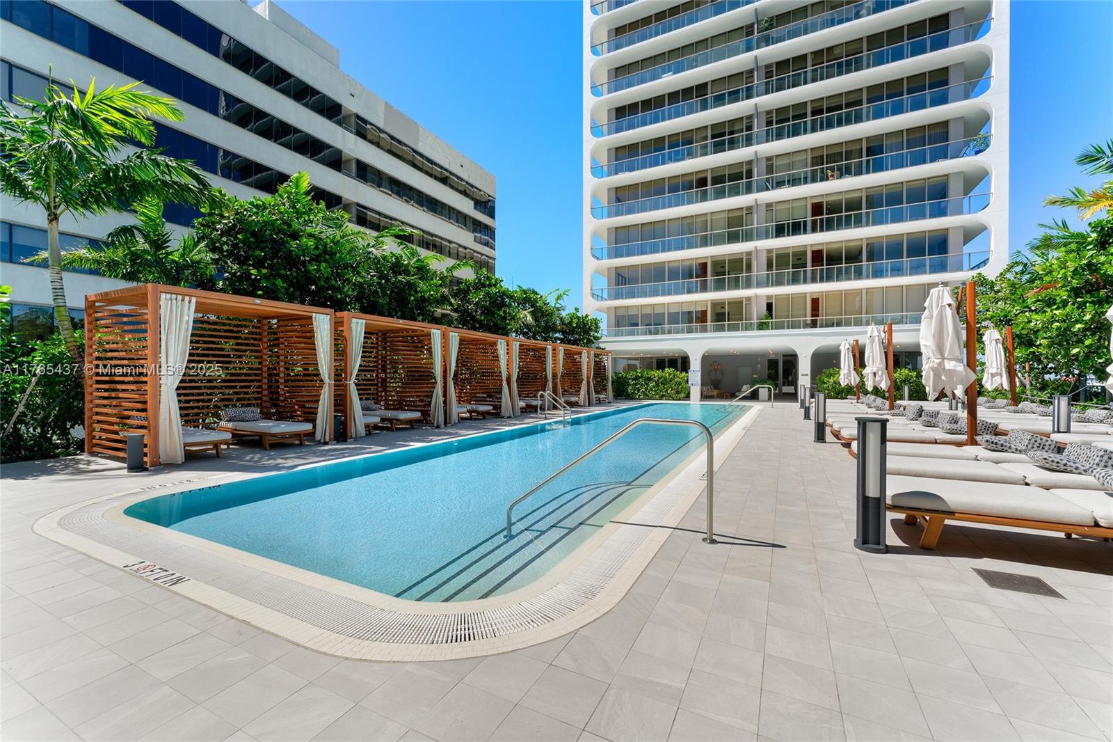 MR C TIGERTAIL TOWER - Residential Lease