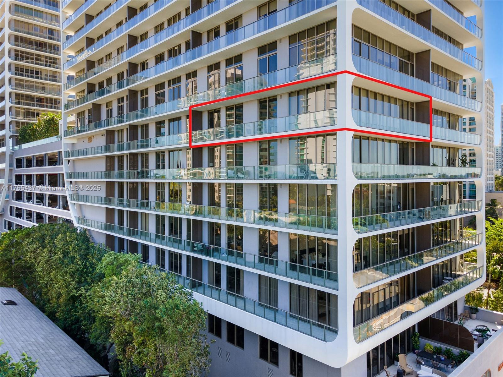 MR C TIGERTAIL TOWER - Residential Lease