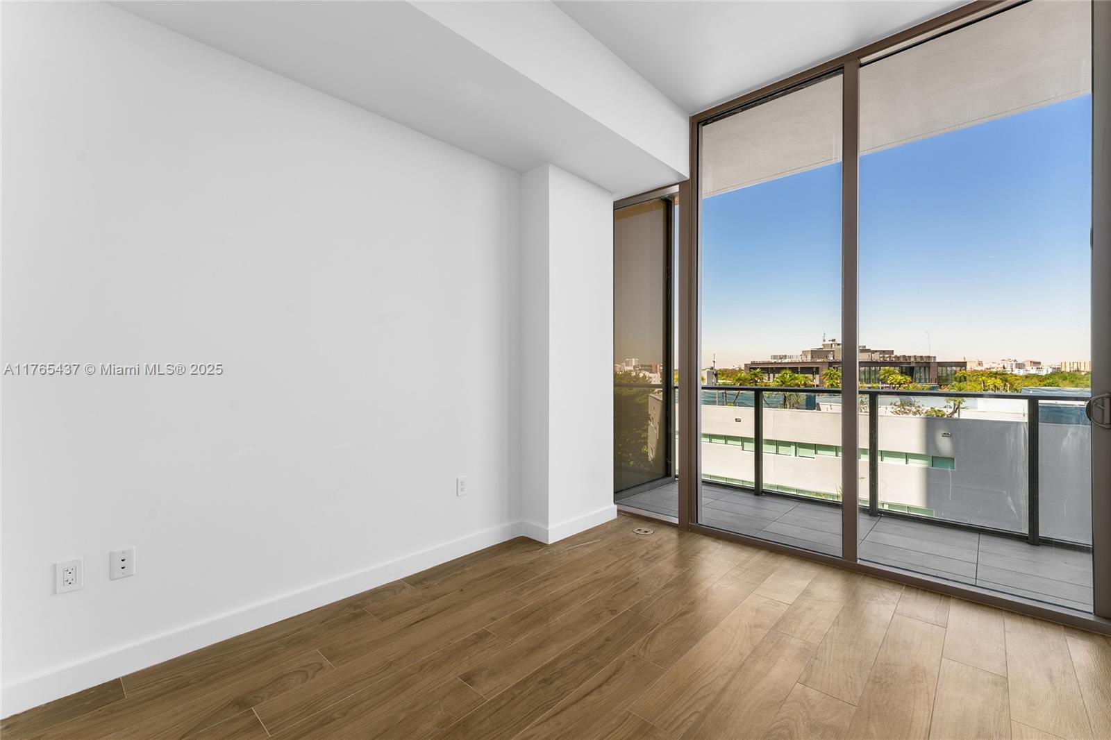 MR C TIGERTAIL TOWER - Residential Lease