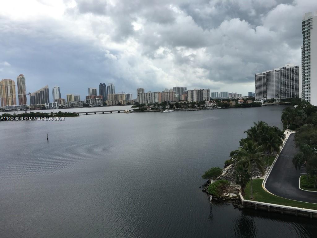 ECHO CONDO AVENTURA - Residential