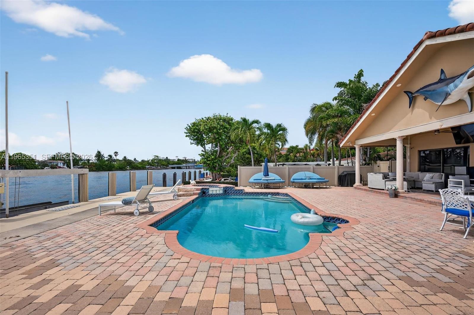 POMPANO BEACH PARK - Residential