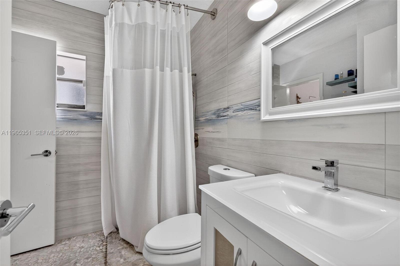 POMPANO BEACH PARK - Residential