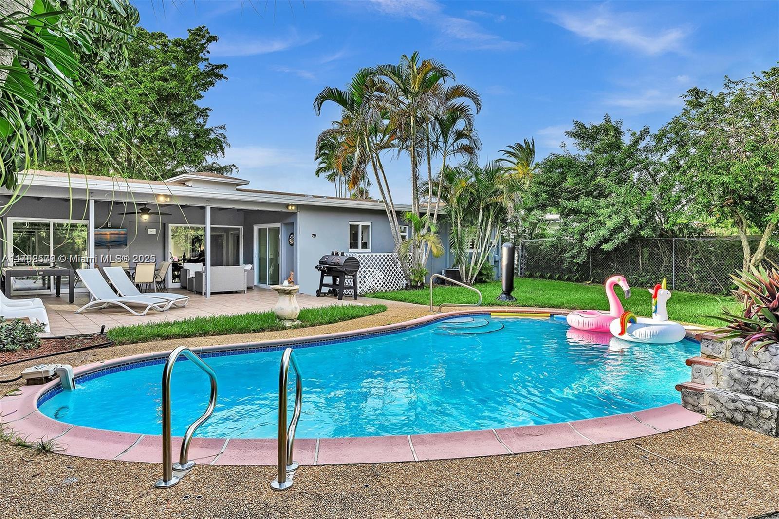 Rental Property at 609 N 46th Ave, Hollywood, Broward County, Florida - Bedrooms: 5 
Bathrooms: 3  - $5,500 MO.
