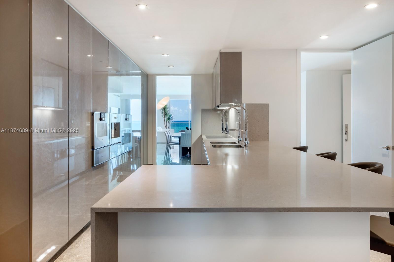 9349 Collins Ave 403