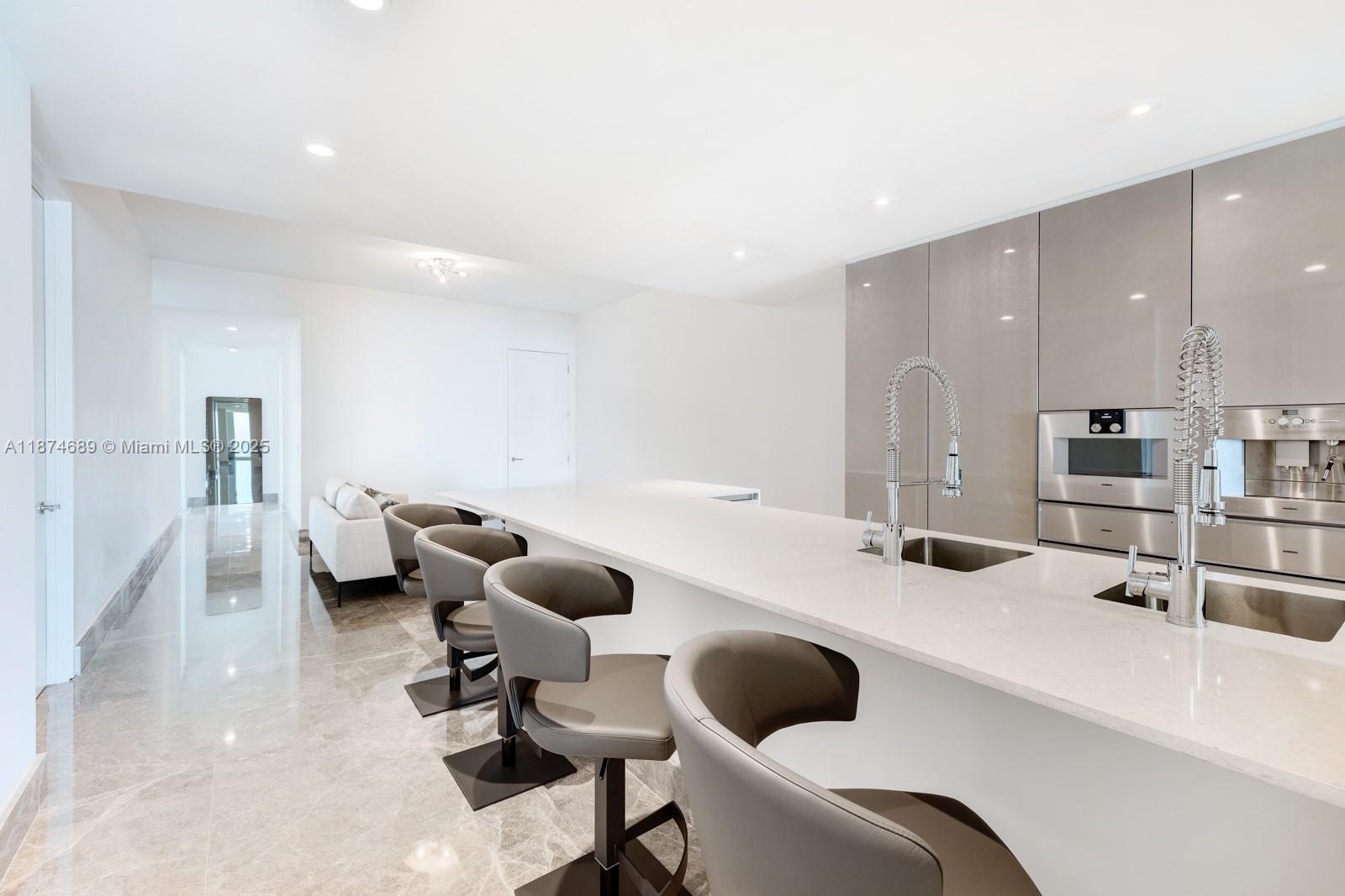 9349 Collins Ave 403