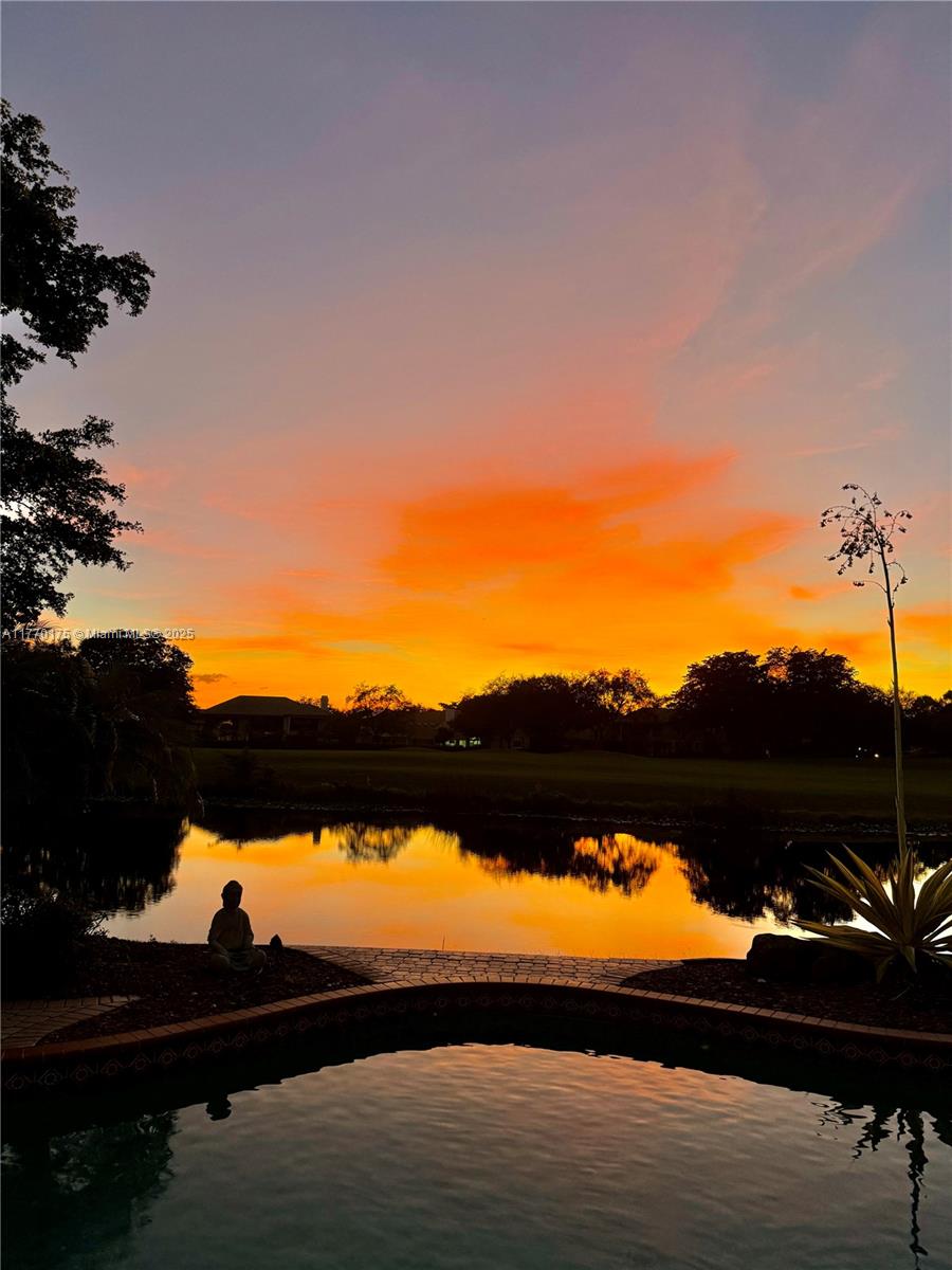 ASCOT VILLAS AT EAGLE TRA - Residential Lease