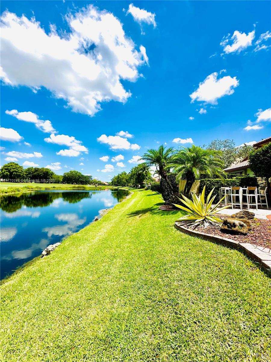 ASCOT VILLAS AT EAGLE TRA - Residential Lease