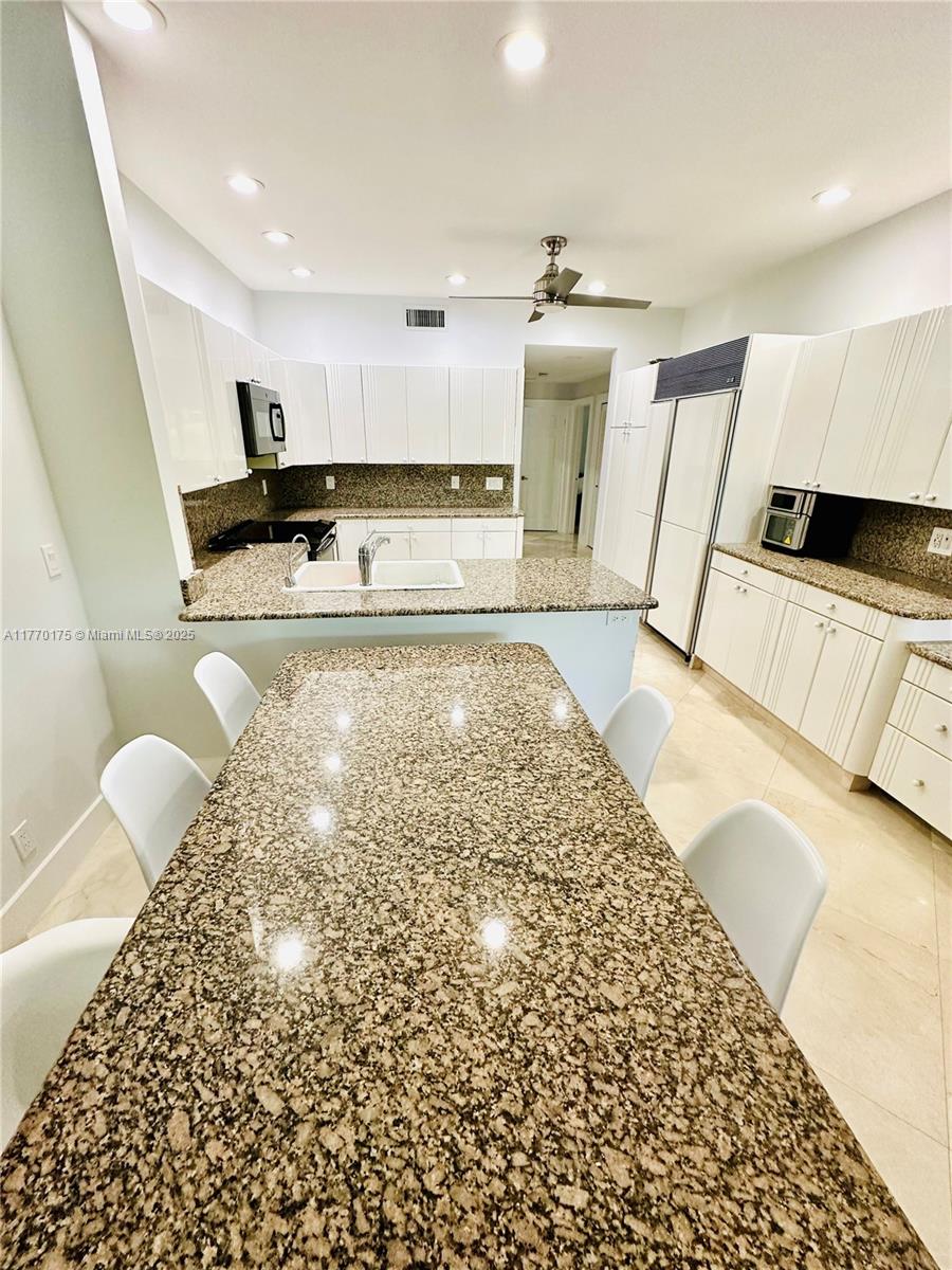 ASCOT VILLAS AT EAGLE TRA - Residential Lease