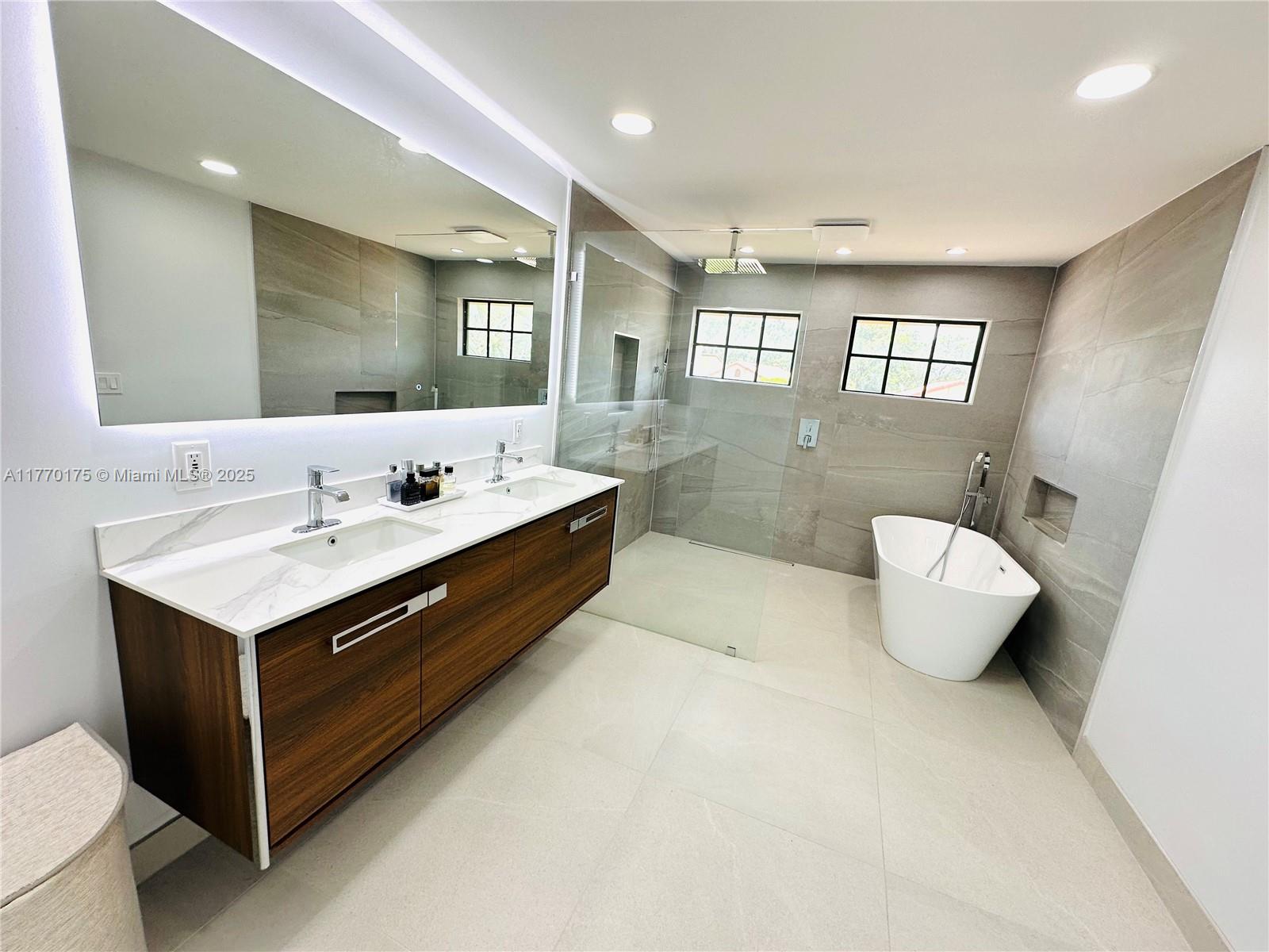 ASCOT VILLAS AT EAGLE TRA - Residential Lease
