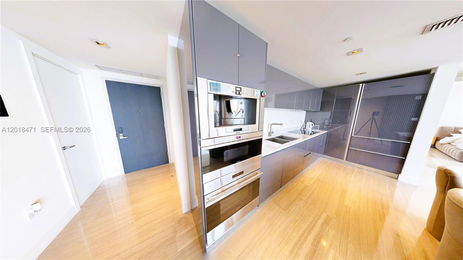 1451 Brickell Ave 2502