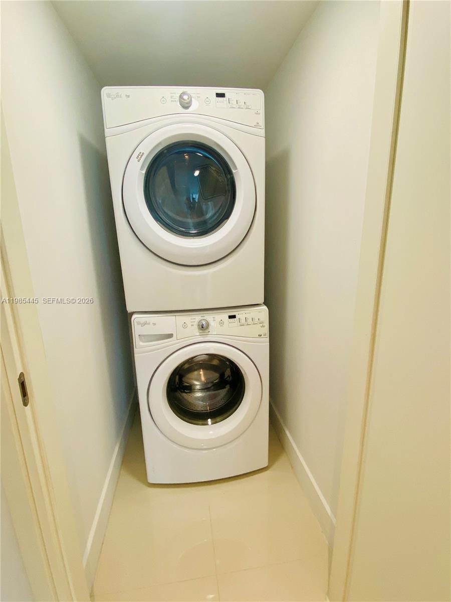 BRICKELLHOUSE CONDO - Residential