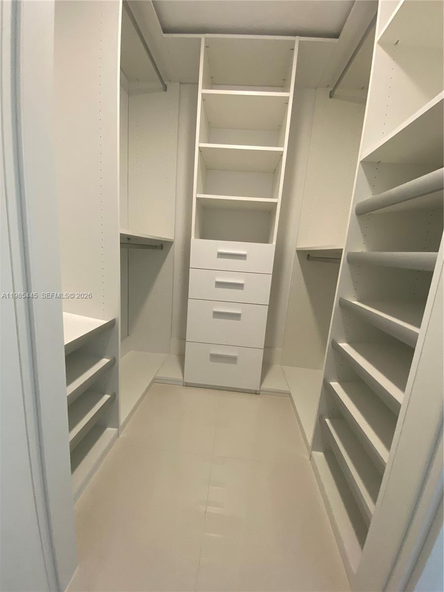 BRICKELLHOUSE CONDO - Residential