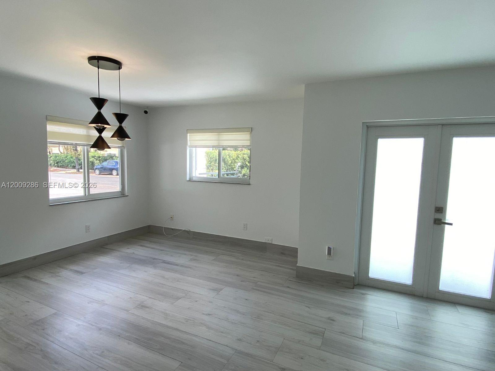 403 SW 89th Pl